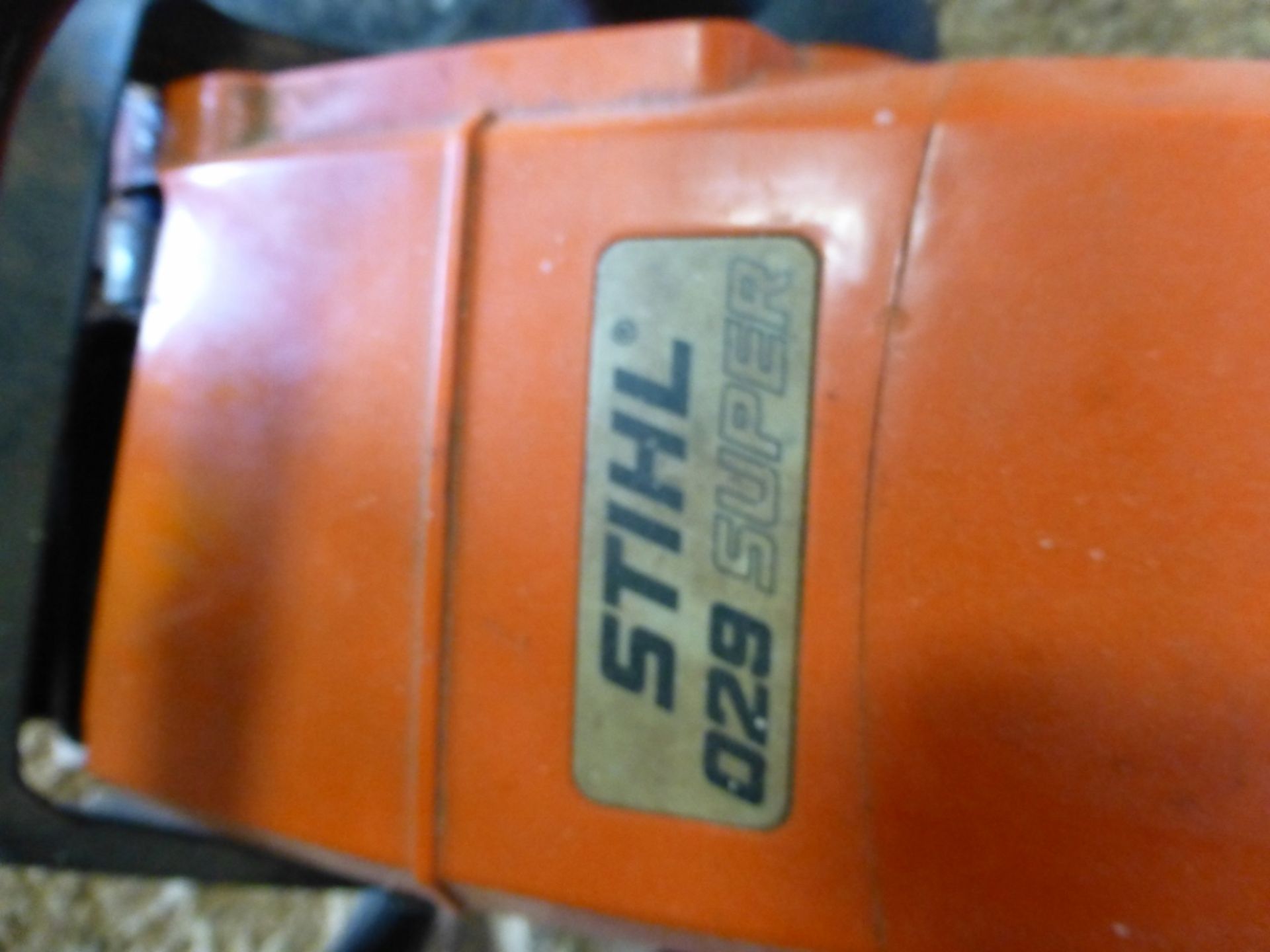 Stihl 029 Super chain saw, 16in bar, comes with extra chains and oil. - Image 2 of 5