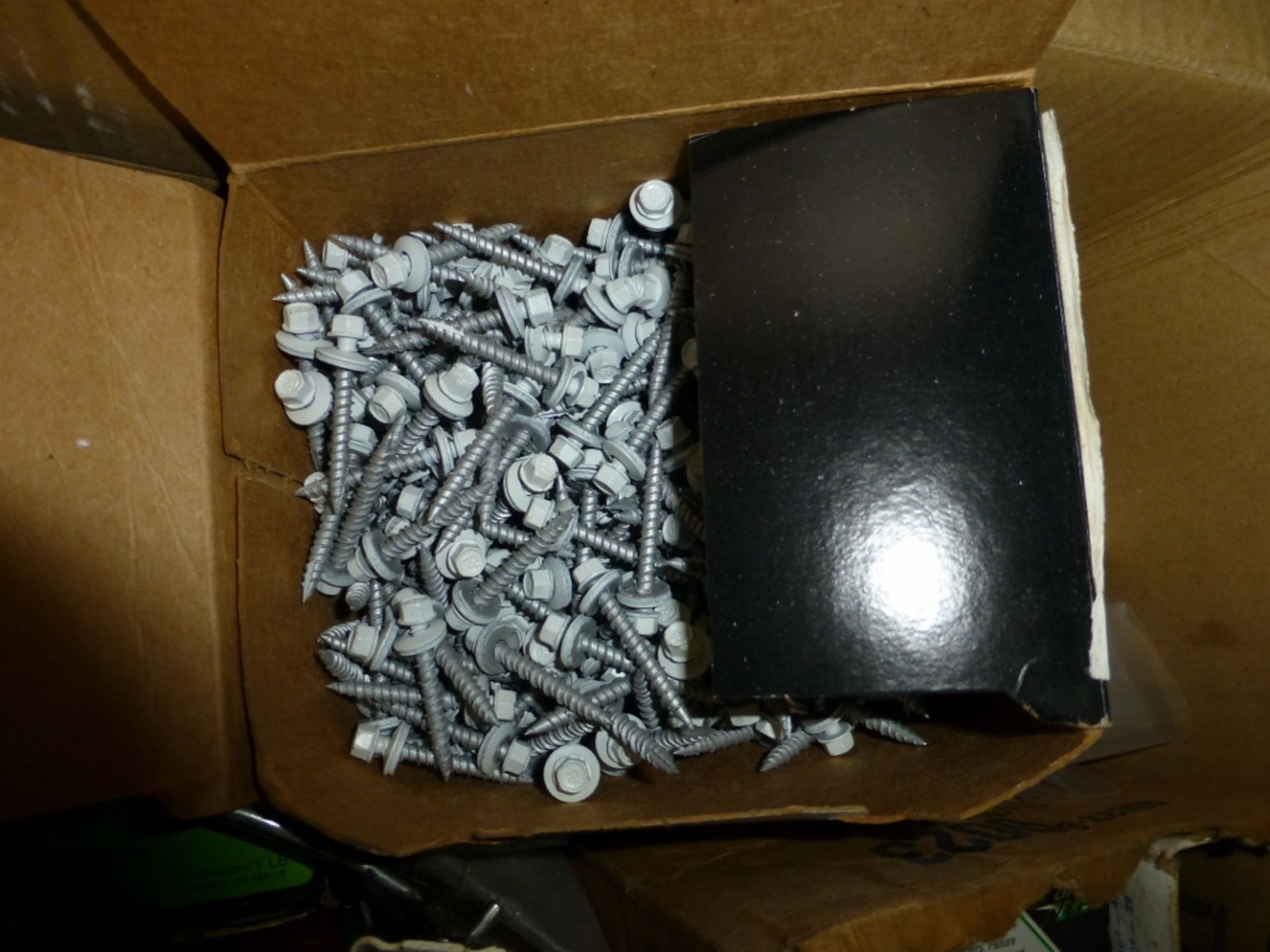 Various screws, nails, fasteners, etc - Image 4 of 8