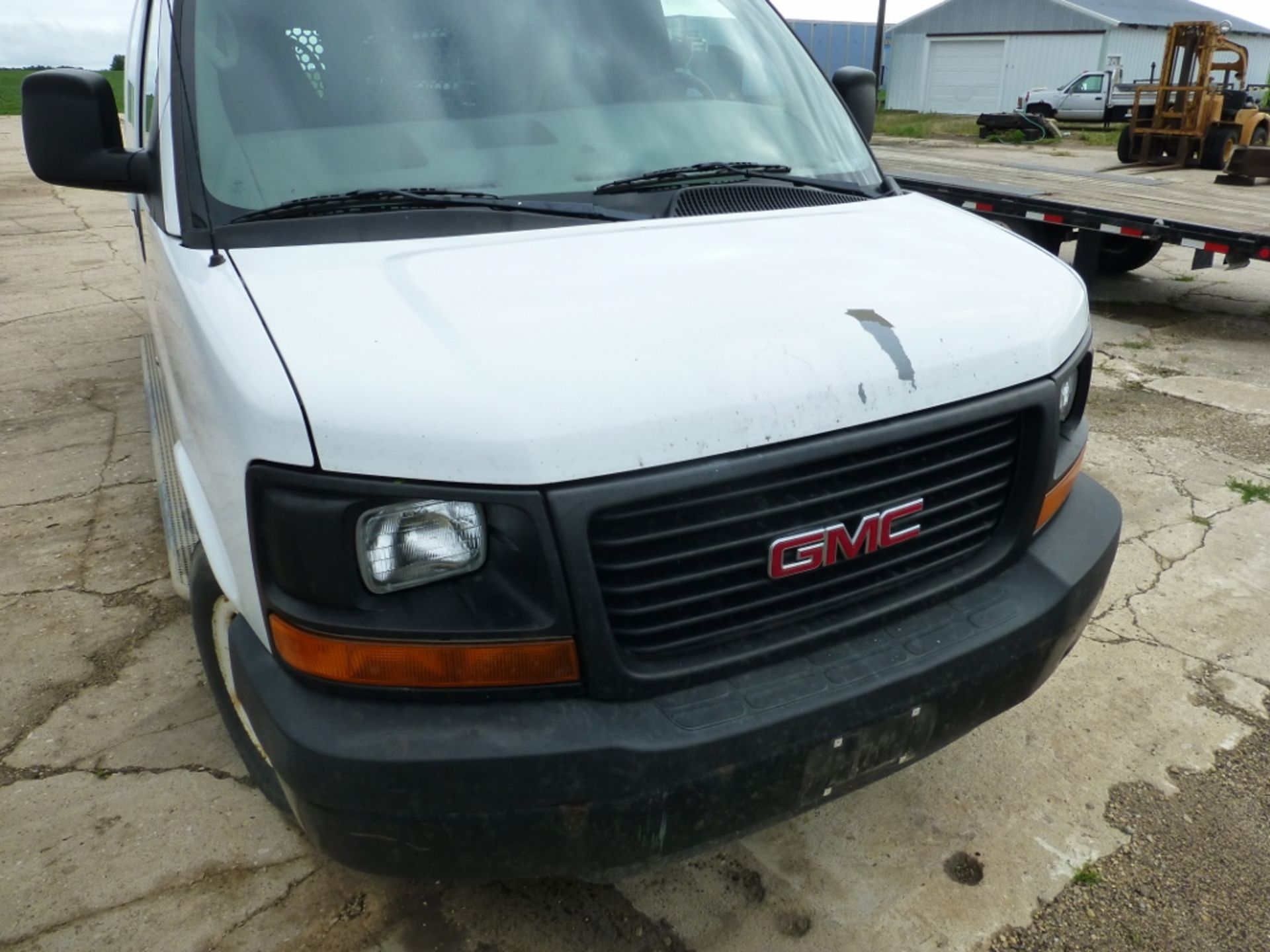 2008 GMC Cargo van, with shelf drawer units, automatic, a.c., manual windows, 254,605 unverified - Image 13 of 22
