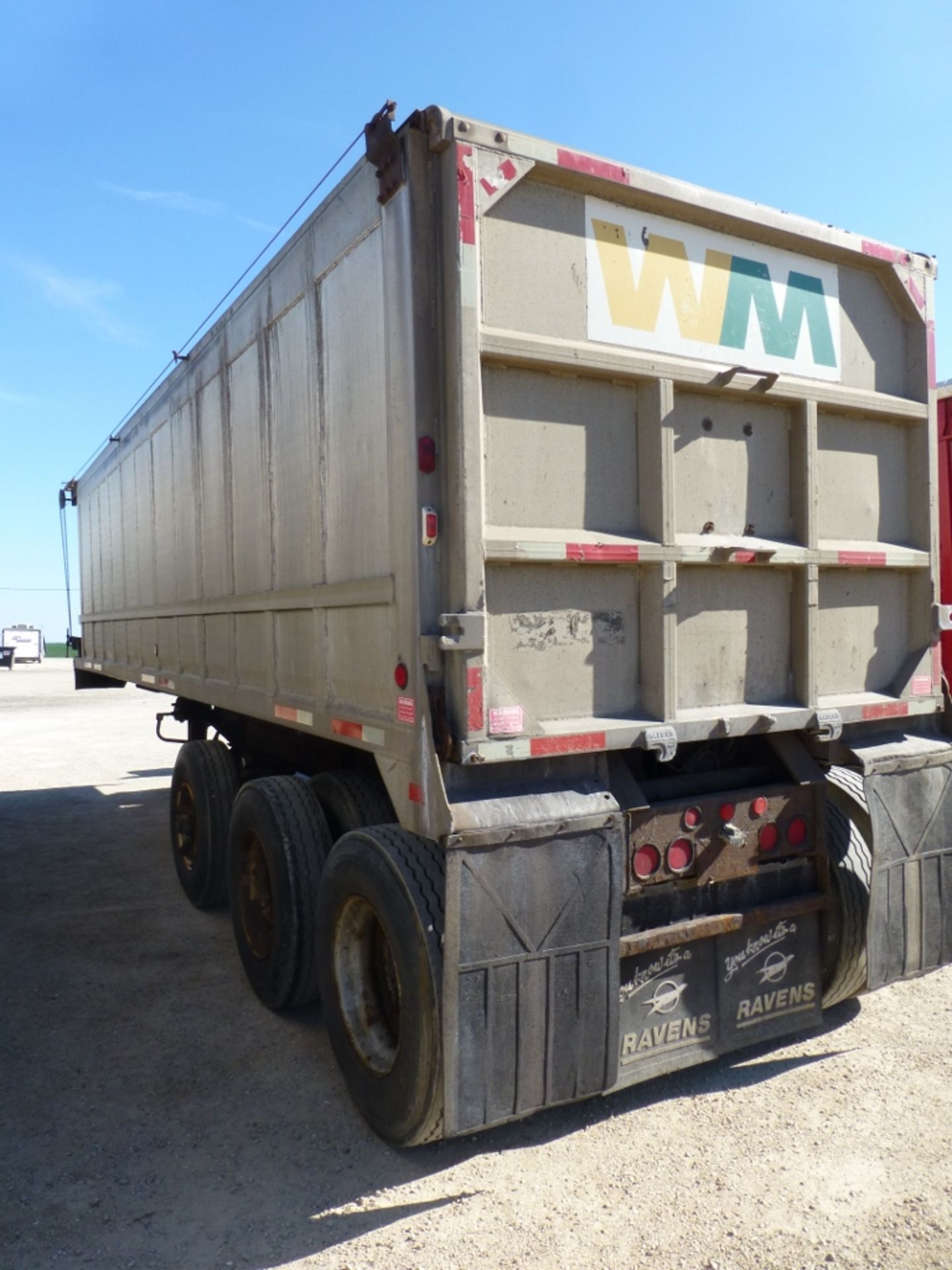 1994 Ravens 28' aluminum box trailer, third lift axle, tarp, vin: 1r1d2836rj094032, title delay up - Image 5 of 18