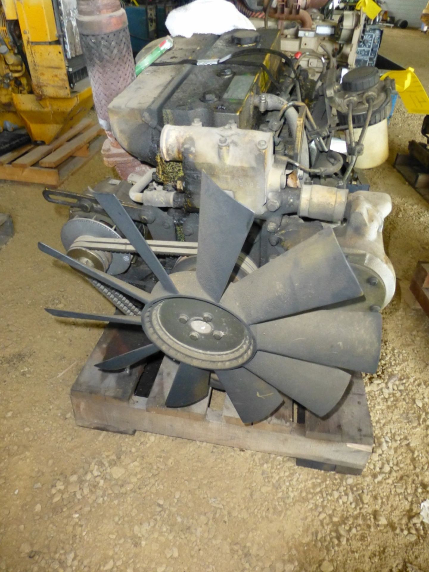 Caterpillar 106Hp, 4 cyl diesel engine. SE: 5hk08070, unknown running condition - Image 3 of 9