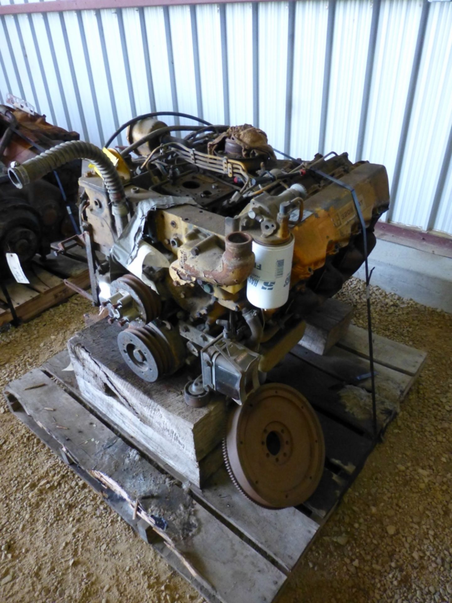 3208 Caterpillar 156hp 4cyl diesel engine. SE: 90n64068. Unknown running condition