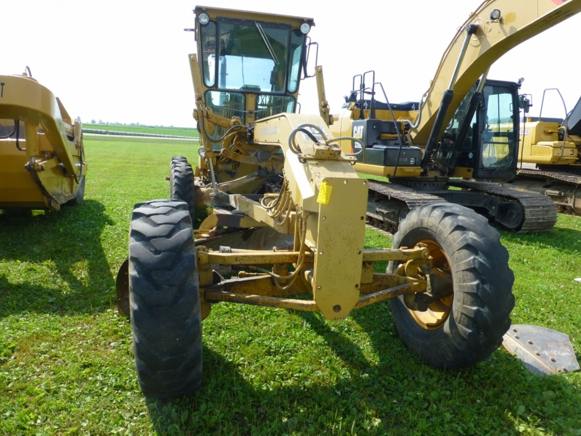 Caterpillar 120G motor grader with 13'10" moldboard se:87v871. Power shift. 7720 unverified hrs. - Image 13 of 27