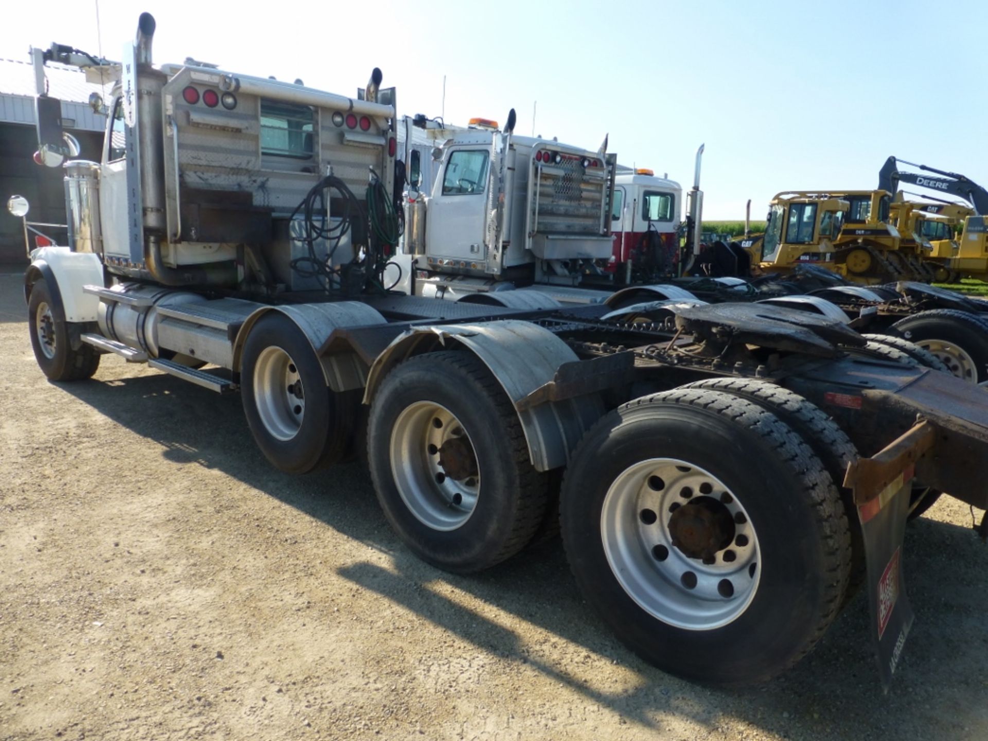 2006 Freightliner Western Star 4900EX, Heavy Haul Day cab, 3 axle, Eaton Fuller H/L 18 spd trans, - Image 20 of 26