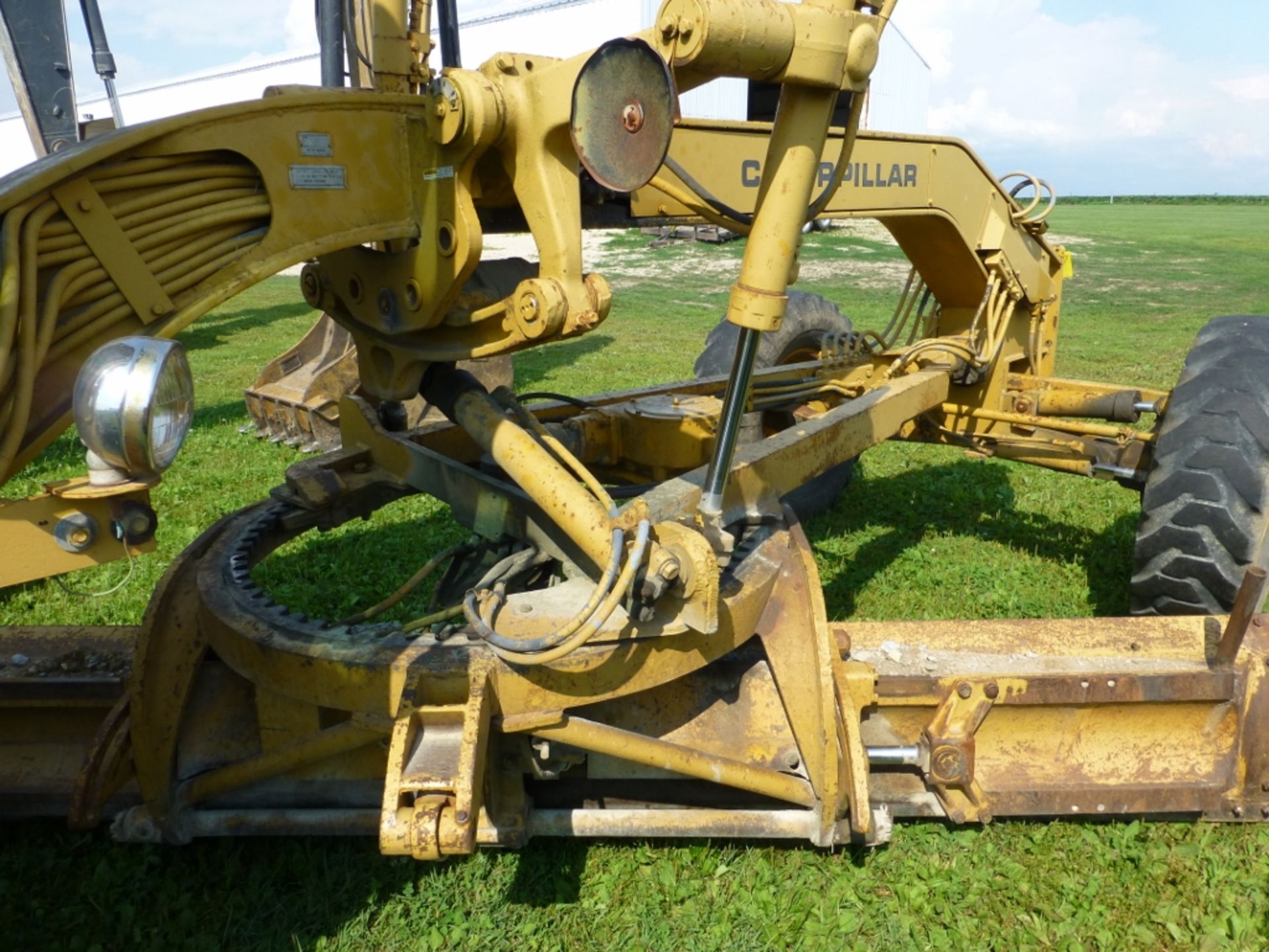 Caterpillar 120G motor grader with 13'10" moldboard se:87v871. Power shift. 7720 unverified hrs. - Image 25 of 27