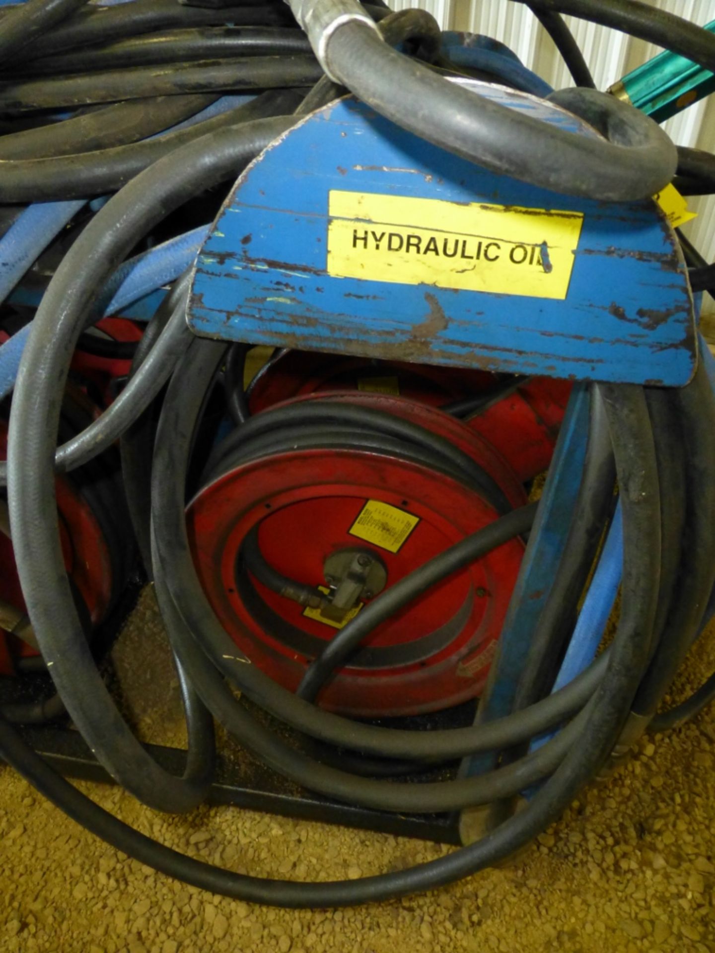 4 oil reels with hose, with grease pump and barrel pump, on cart - Image 2 of 9