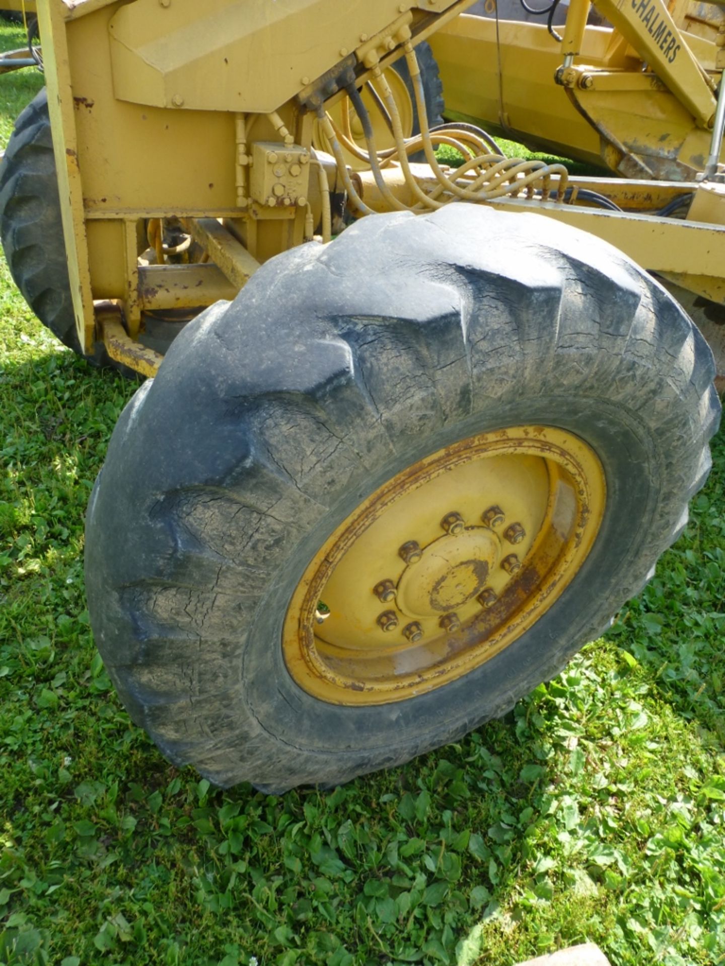 Caterpillar 120G motor grader with 13'10" moldboard se:87v871. Power shift. 7720 unverified hrs. - Image 2 of 27