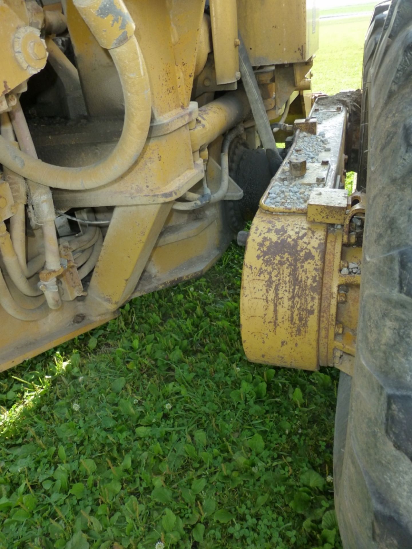 Caterpillar 120G motor grader with 13'10" moldboard se:87v871. Power shift. 7720 unverified hrs. - Image 3 of 27