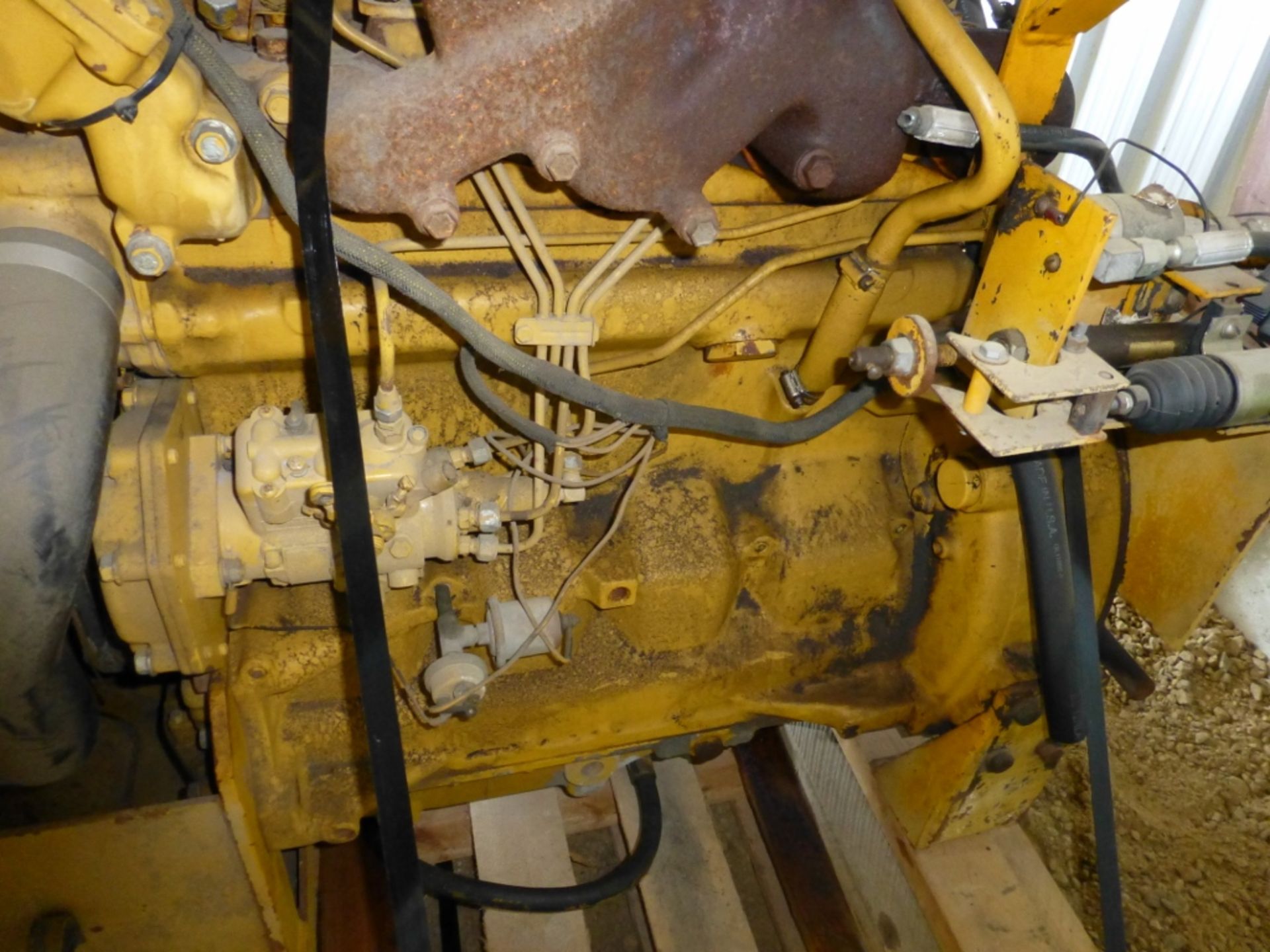 John Deere 4 cyl dsl with twin disk clutch Se:t04045t567999, unknown condition. - Image 5 of 10