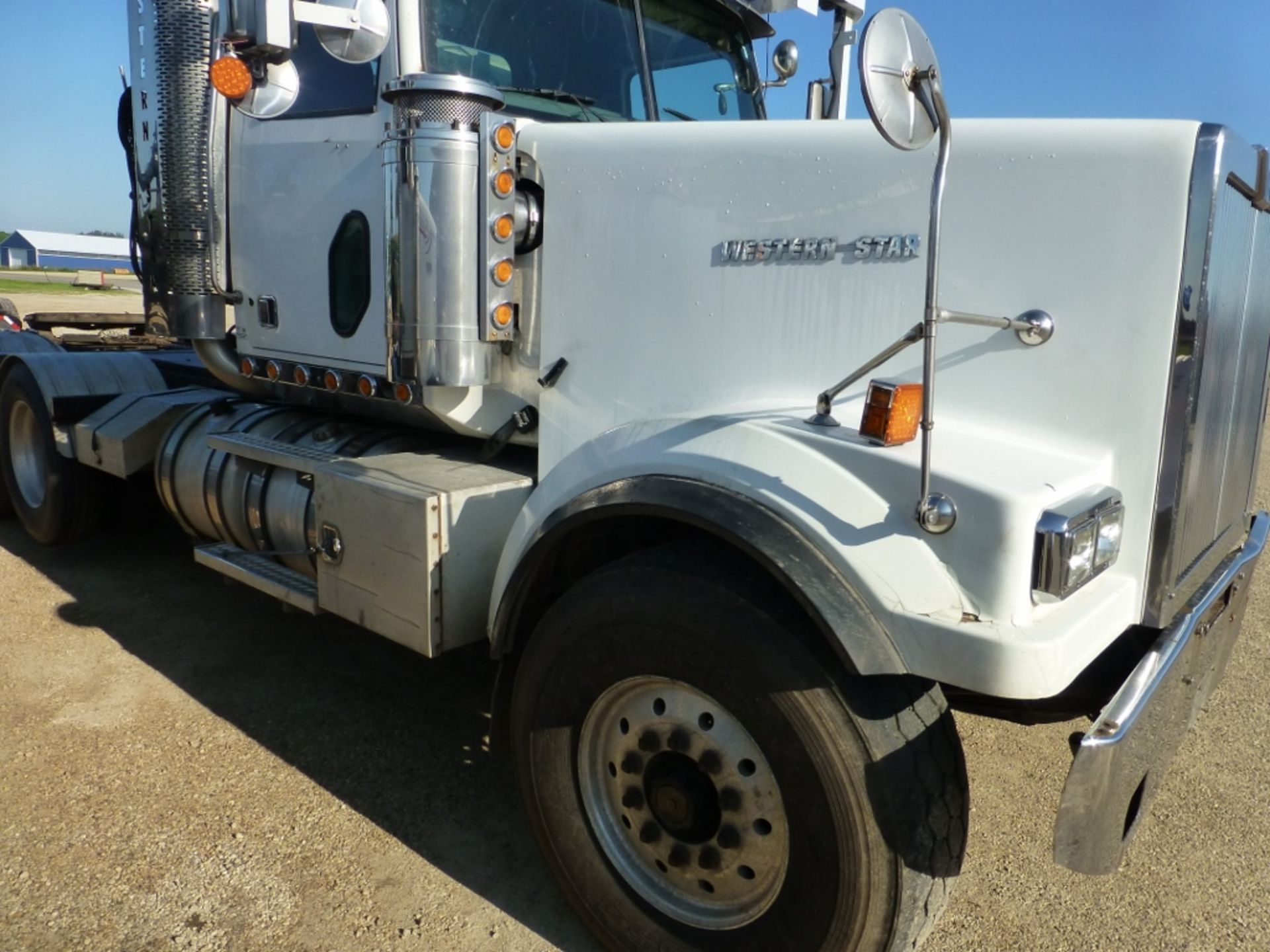 2006 Freightliner Western Star 4900EX, Heavy Haul Day cab, 3 axle, Eaton Fuller H/L 18 spd trans, - Image 13 of 26