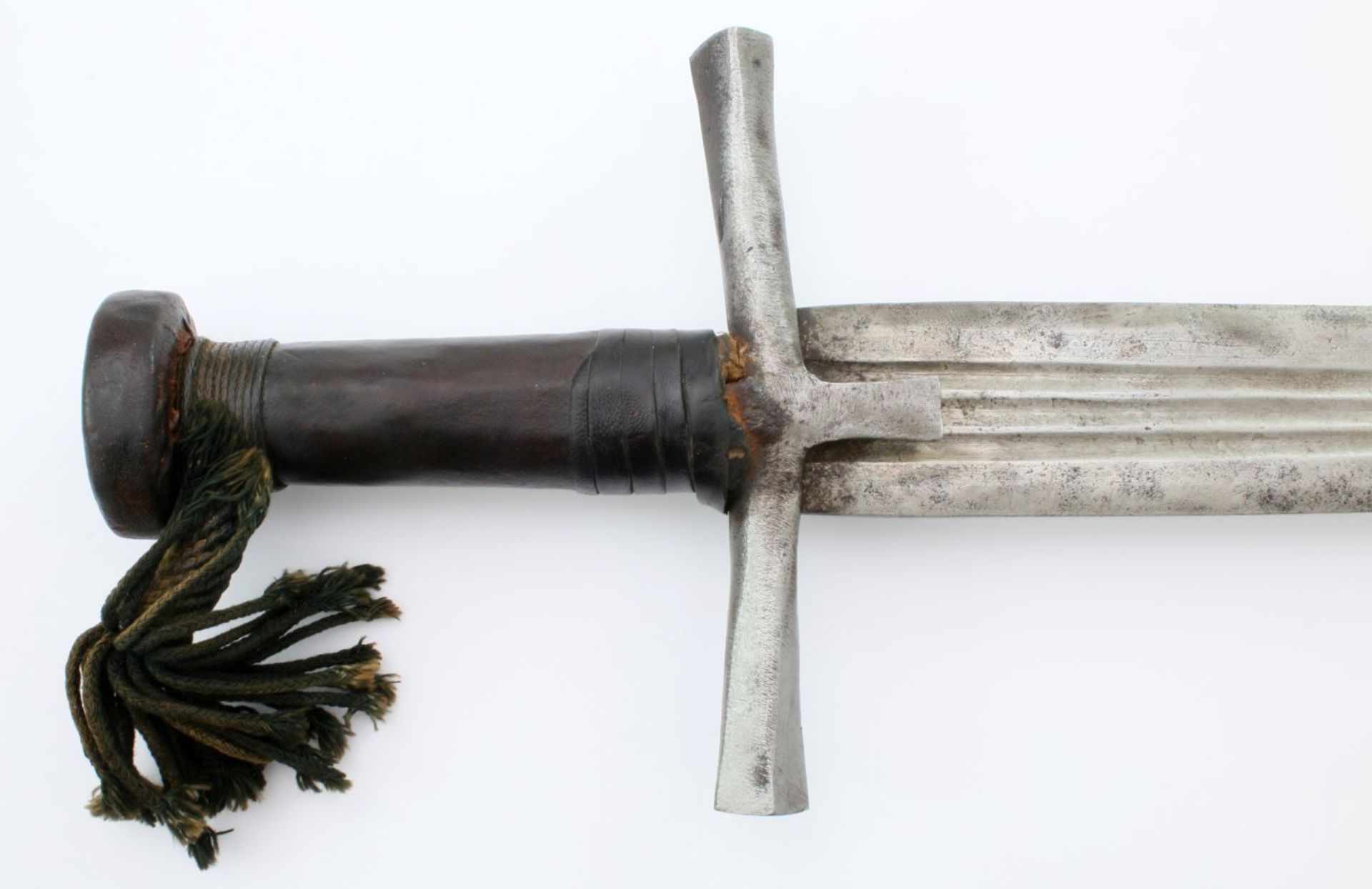 Sudan - Schwert "Kaskhara" um 1900 Qualitätvolle, zweischneidige Klinge, beidseitig drei Züge, - Bild 3 aus 6