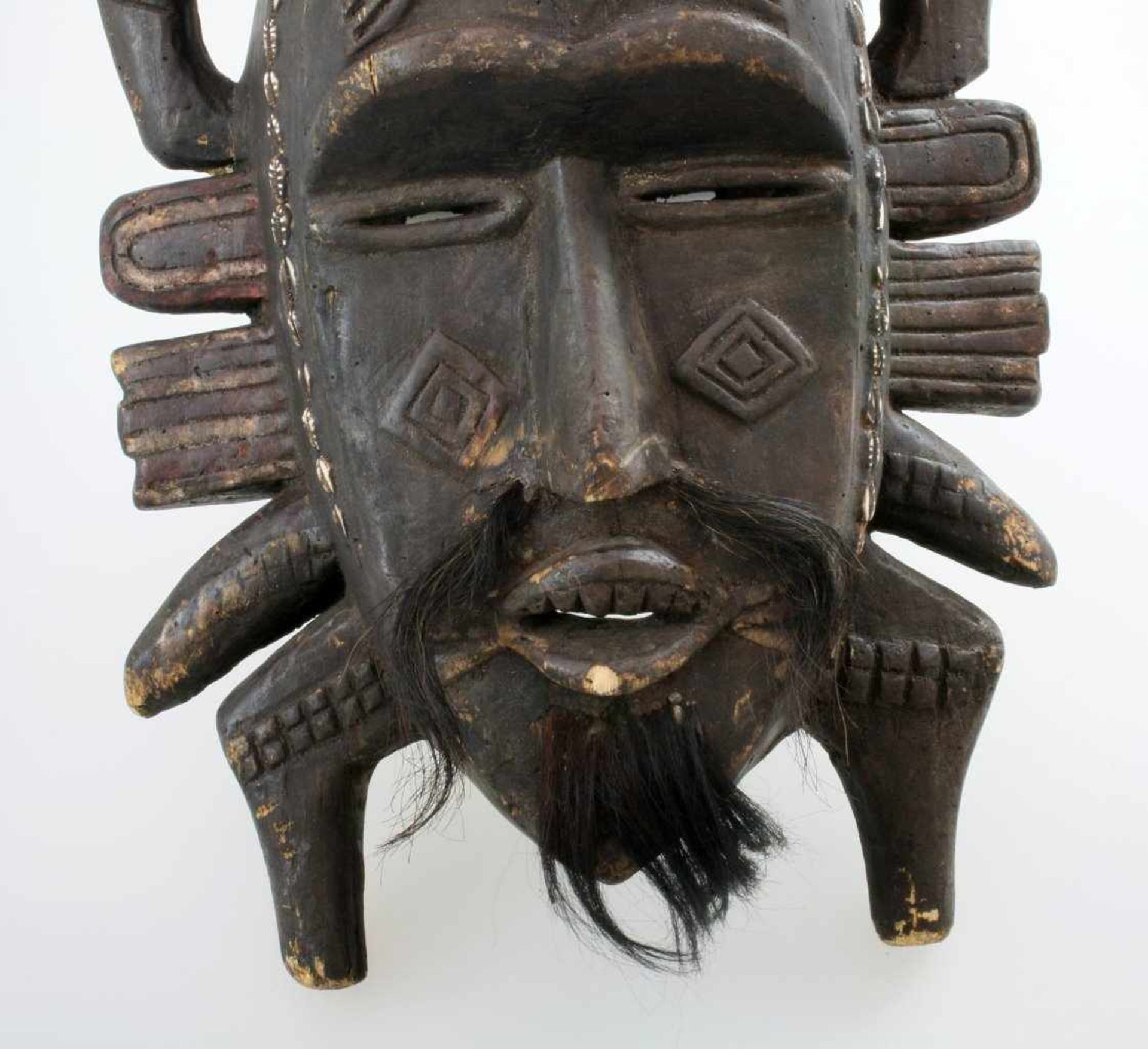 Westafrika - "Kpelie" Maske der Senufo - 20. Jahrhundert Prov. Elfenbeinküste, Mali, aus weichem - Bild 3 aus 5