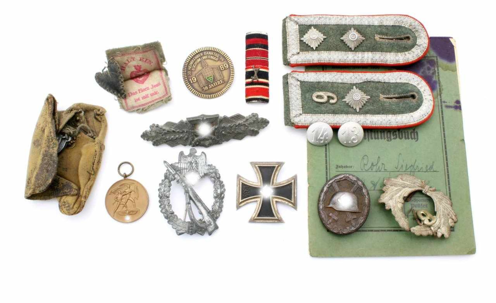 3. Reich - Militärischer Nachlass Orden, Schulterstücke etc. Inf. Sturmabz. Silber, flache