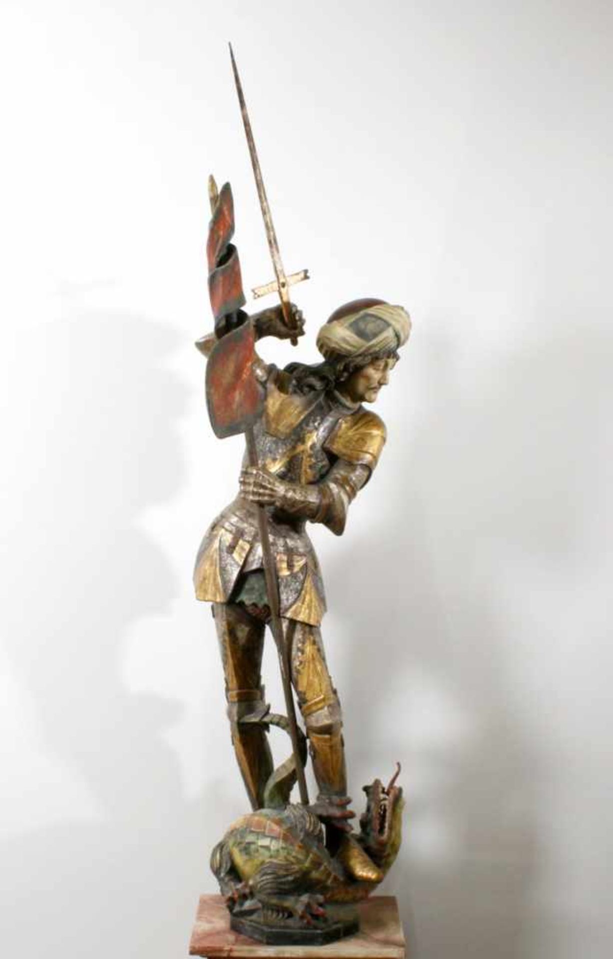 Große Holzfigur - St. Georg Ansprechende Figur, St. Georg beim Drachenstich, Schwert und Lanze in - Bild 4 aus 6