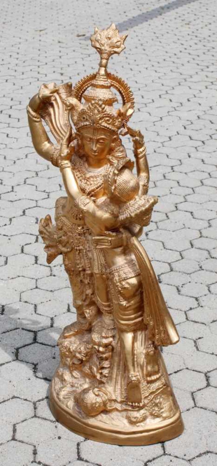Gott Rama und Sita - Indien Sita in den Armen Ramas liegend, ihn liebkosend, auf ovaler Plinthe. - Bild 2 aus 6