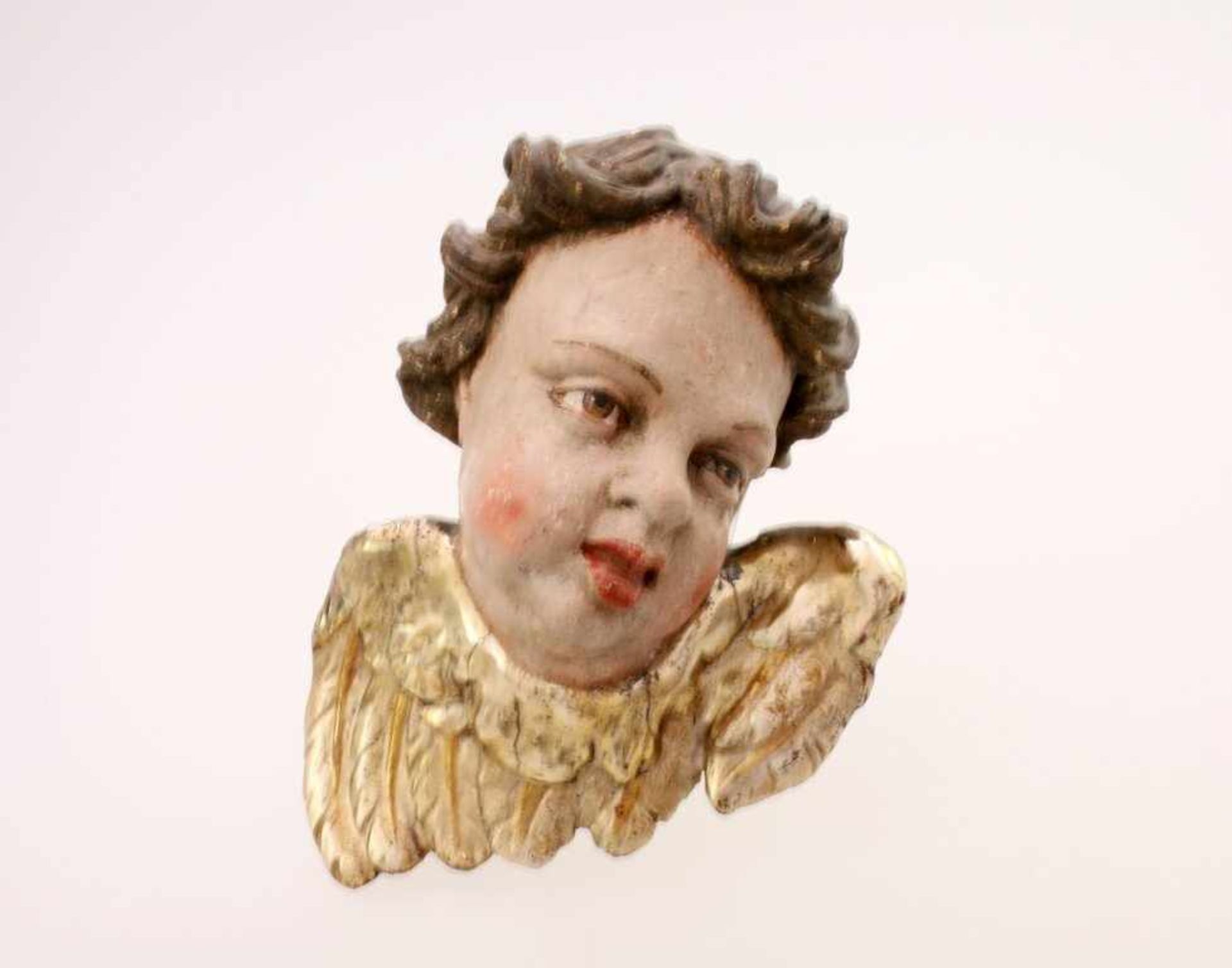 Putto Barock 18. Jahrhundert Holzschnitzerei, polychrom gefasst, Flügel goldstaffiert, normale