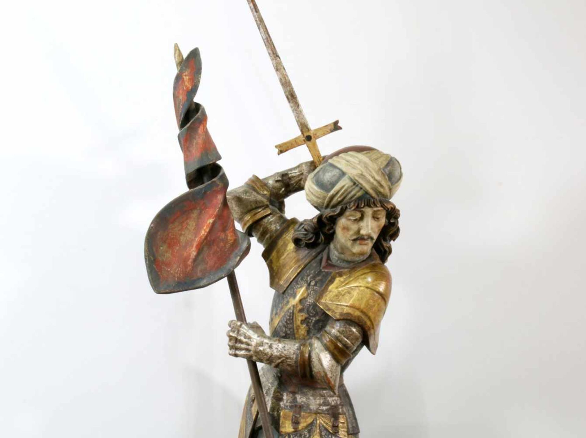 Große Holzfigur - St. Georg Ansprechende Figur, St. Georg beim Drachenstich, Schwert und Lanze in - Bild 5 aus 6