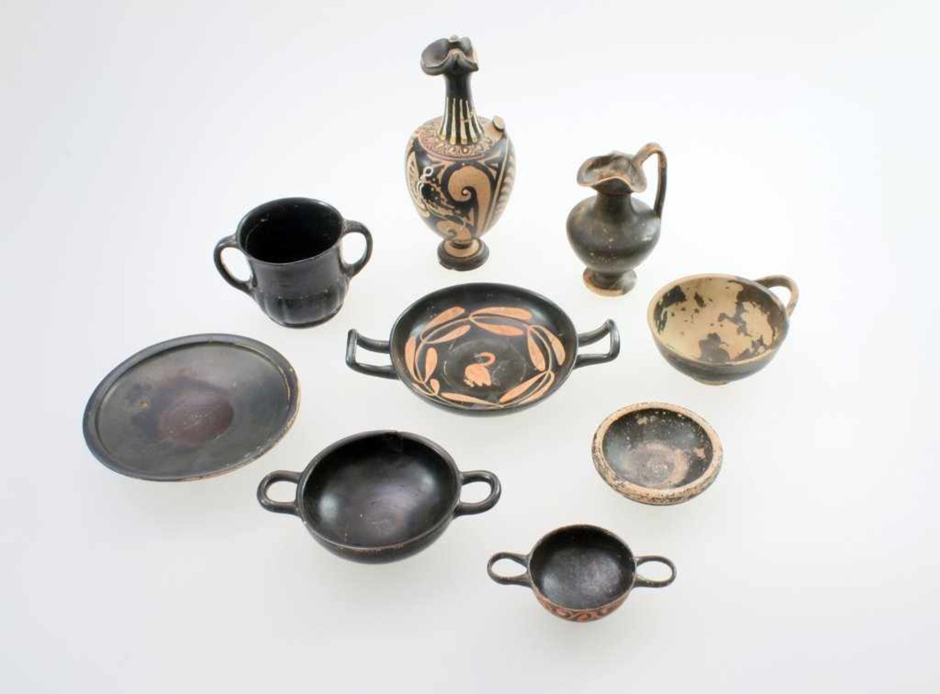Apulien - Sammlung antiker Keramik - 5.-2. Jahrhundert v.C. 9 Teile: Lekythos, rotfigurig. Kopf