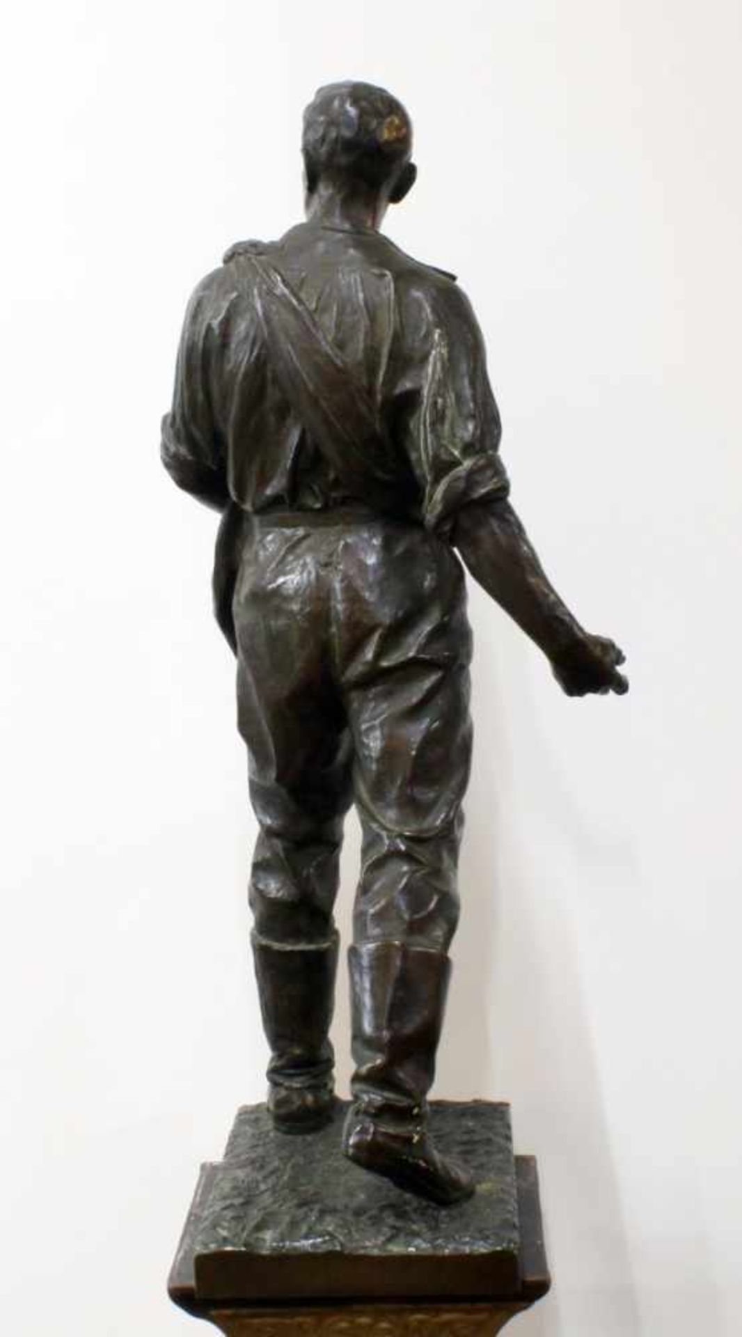 Große Bronzeskulptur "Neue Saat" - Adolf Jahn (1858-1941) Säender Bauer, Figur entworfen 1917, auf - Bild 5 aus 7