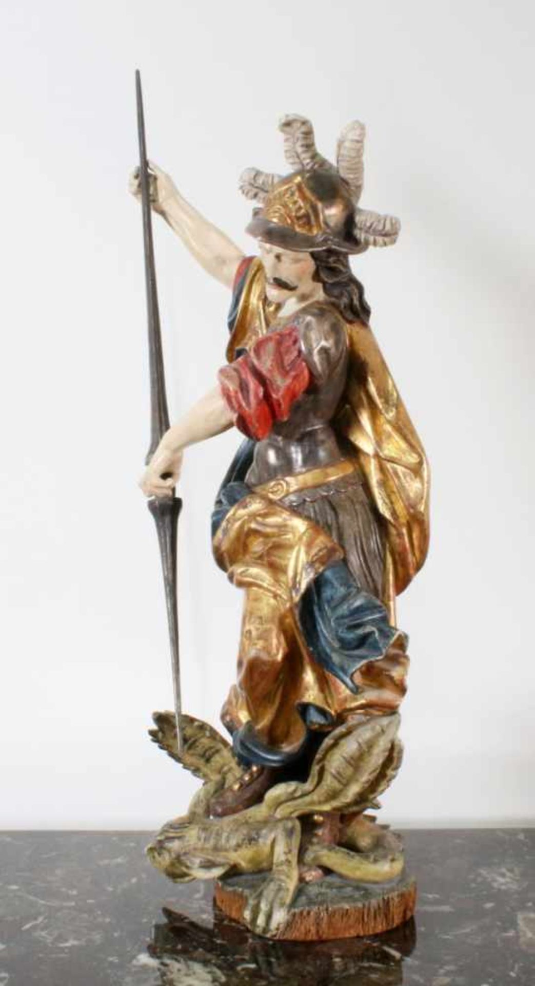 Große Holzfigur - St. Georg beim Drachenstich Figur polychrom - und goldstaffiert, der Heilige im - Bild 4 aus 6