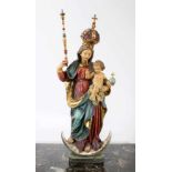 Große Holzfigur - Mondsichelmadonna mit Kind Polychrom - und goldstaffiert, Maria mit Zepter und