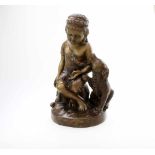 Bronzefigur "Mädchen mit Hund" Feine, detaillierte Arbeit, empathische Darstellung eines traurigen