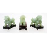 3 chinesische Tempelwächter - Fo - Hunde - Jade Feine Jadeschnitzerei, eine Figur sitzend, die