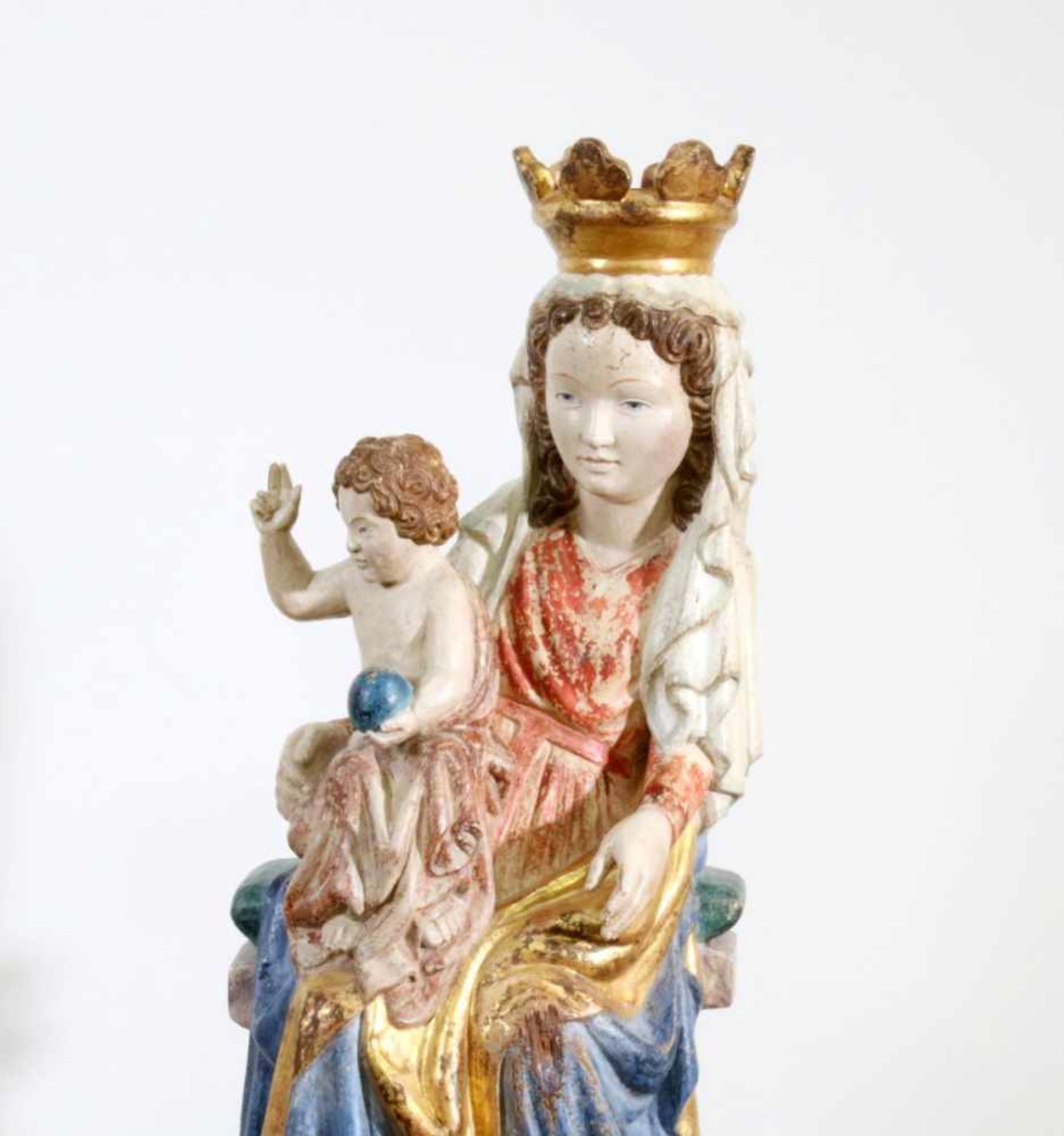 Große Holzfigur - romanische Madonna mit Kind Polychrom- und goldstaffiert, antikisiert, Jesuskind - Bild 5 aus 5