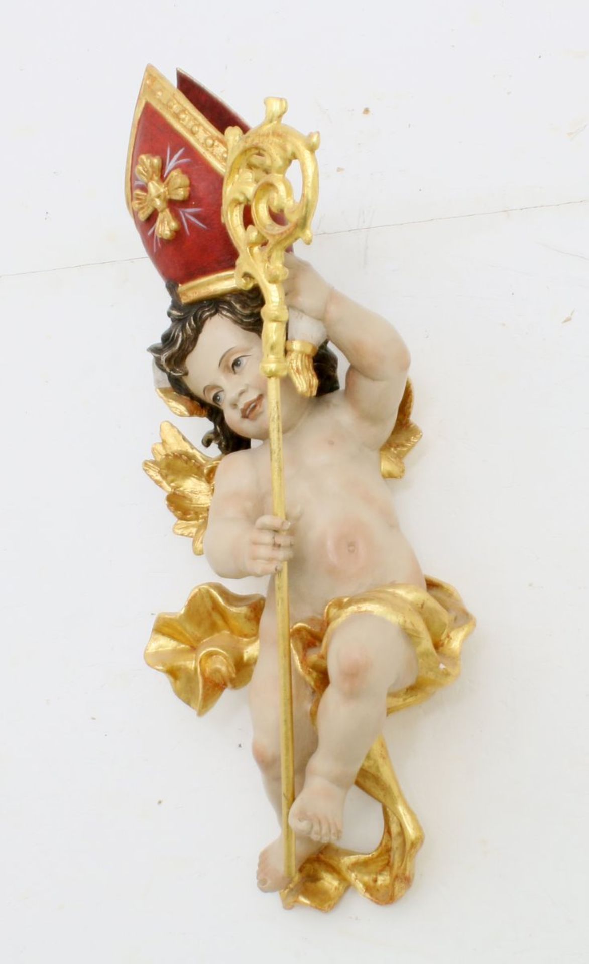 Große Holzfigur - Engel mit Bischofsmütze und Stab Polychrom- und goldstaffiert, in der rechten - Bild 3 aus 4