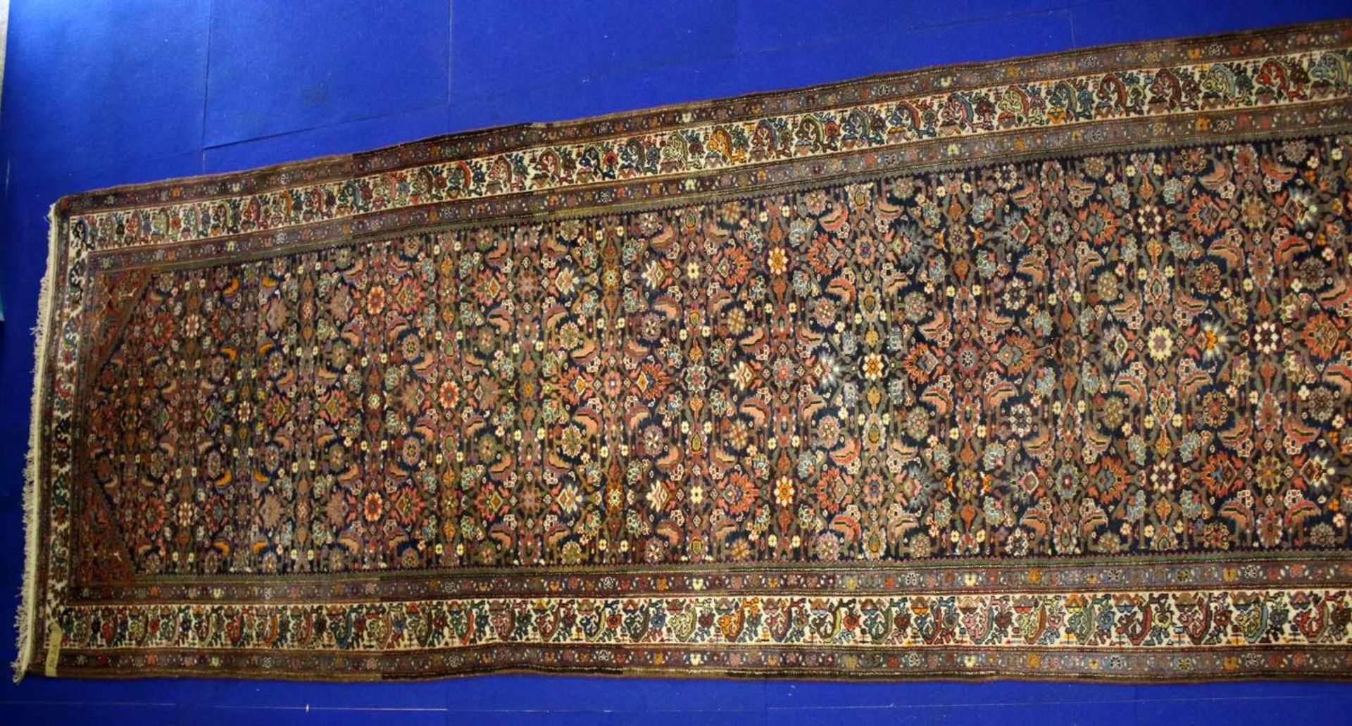 Gaschgai - Persien - alt im Übermaß Grundfarben dunkelblau / rosé / blau / beige, 3-fach Bordüre - Bild 3 aus 4