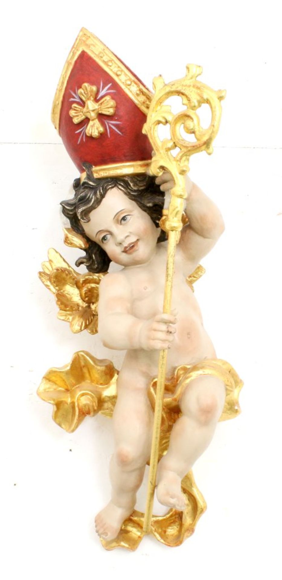 Große Holzfigur - Engel mit Bischofsmütze und Stab Polychrom- und goldstaffiert, in der rechten