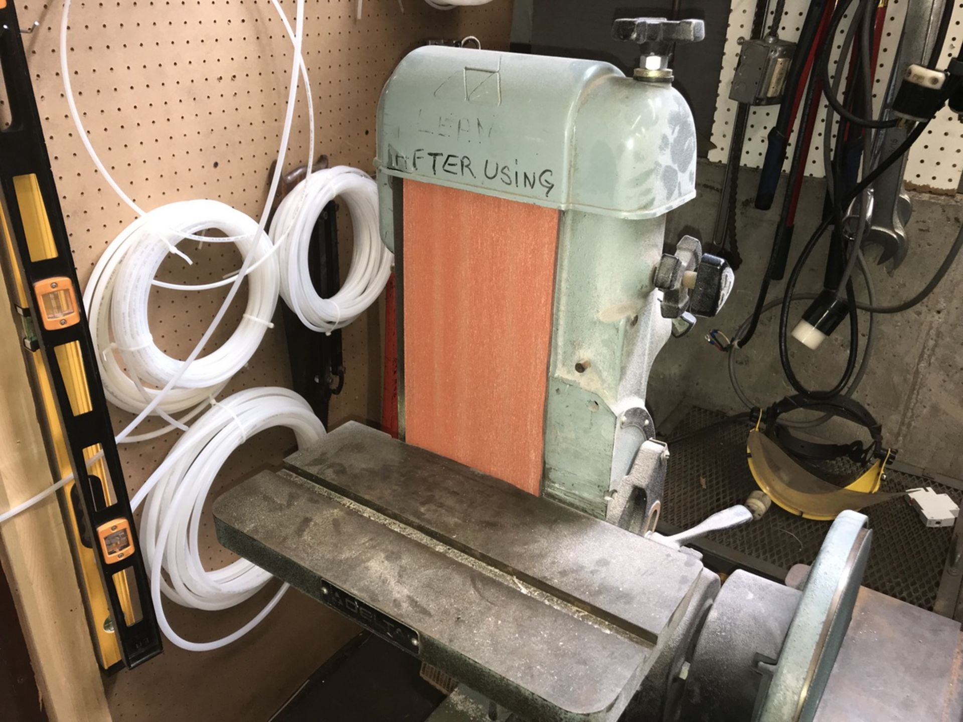 Delta Combination Sander - Image 5 of 6