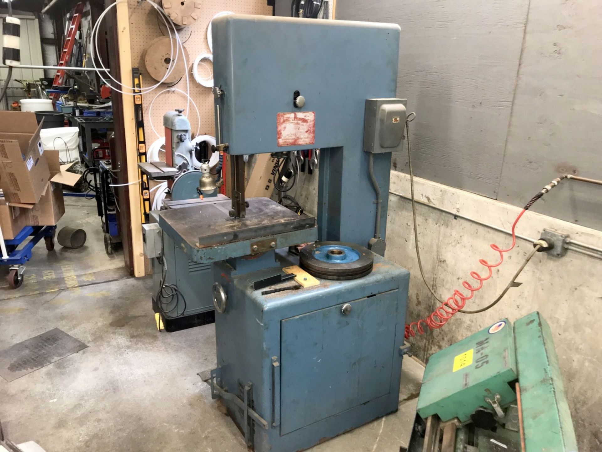 Powermatic Vertical Band Saw - Image 2 of 8