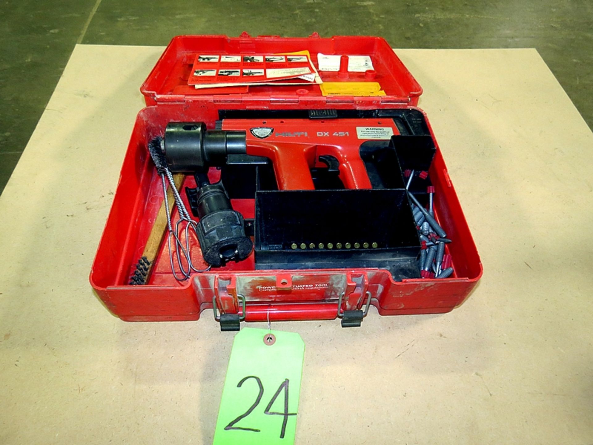 HILTI DX 451 POWDER ACTUATED GUN