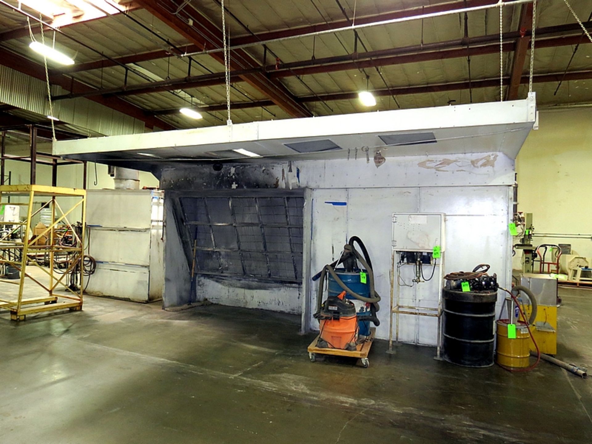 DOUBLE SIDED PAINT BOOTH - Image 2 of 2
