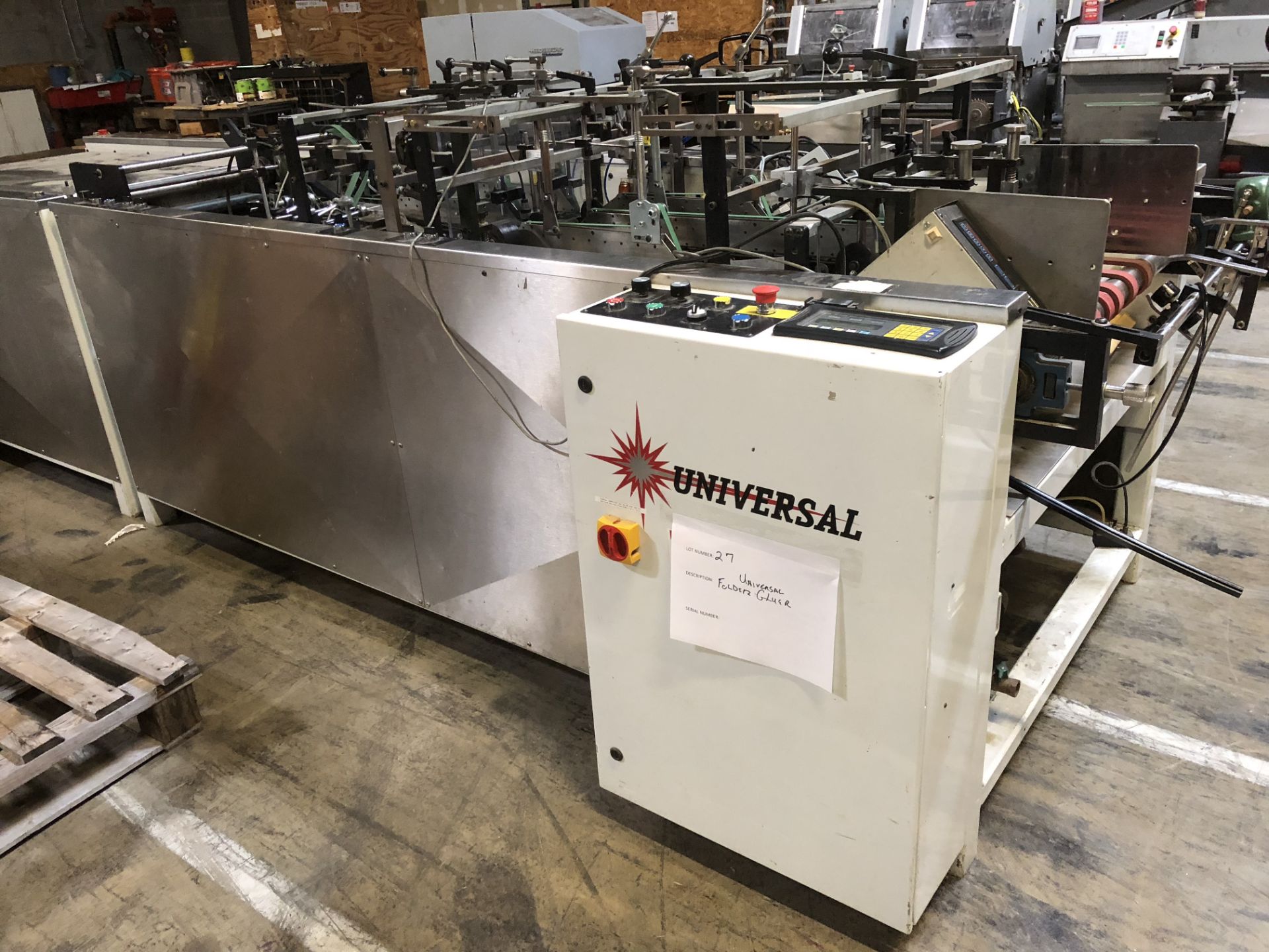 2005 Universal Folder Gluer 900 XLC