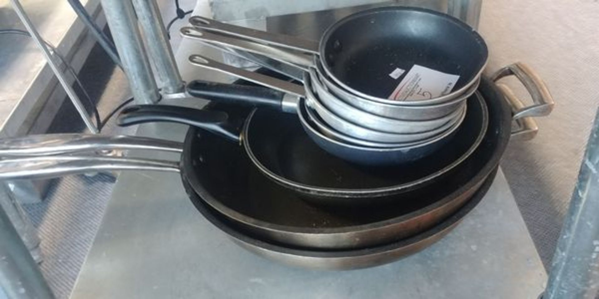 Approx. 9 Assorted Frying Pans