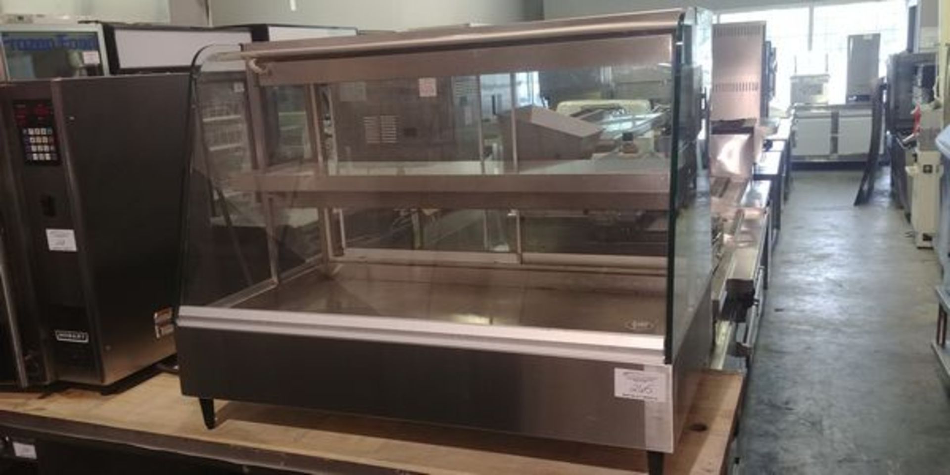 QBD Countertop 46" - 2 Deck Hot Display Case