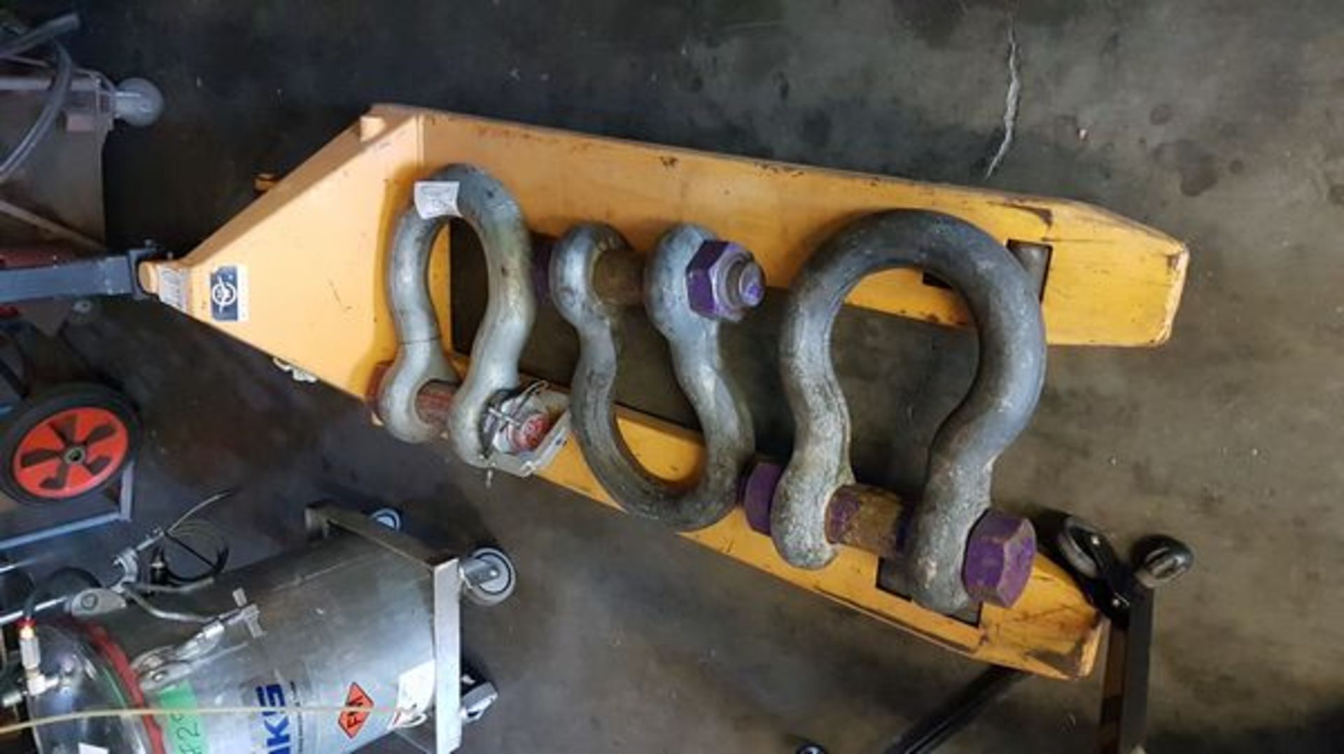 3 - 55 Ton Crane Shackles ( 1 Crosby and 1 Unalloy ) - Image 3 of 3