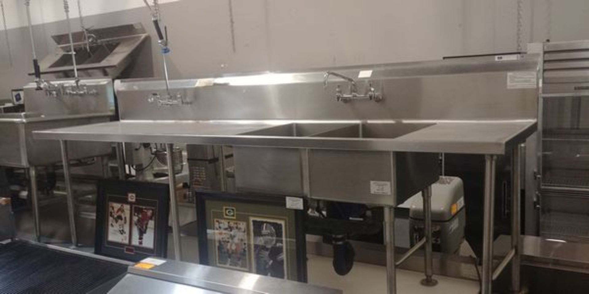 Load King Approx. 10 Ft Stainless Steel Counter with 2 Compartment Sink and Wash Wand Set - New