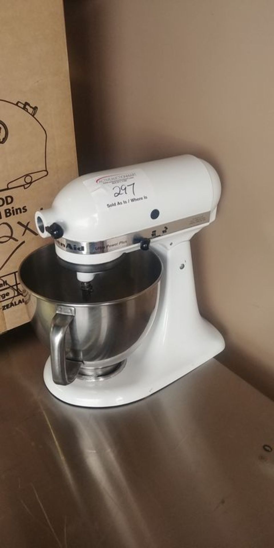 KitchenAid 5 Quart Mixer with Extra Bowl and Attachments