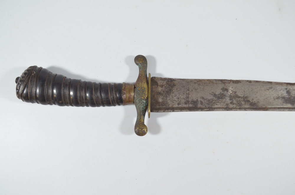 A late 18th century European hunting sword, with wrythen carved pommel, - Image 2 of 2