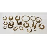 A quantity of 9ct gold and yellow metal, mainly hoop earrings, combined approx 10g.