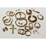Various 9ct gold and yellow metal, mainly hoop earrings (some non-matching), stud earrings,