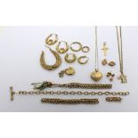 A quantity of 18ct and 9ct gold jewellery to include Claddagh earrings, tiny heart pendants,