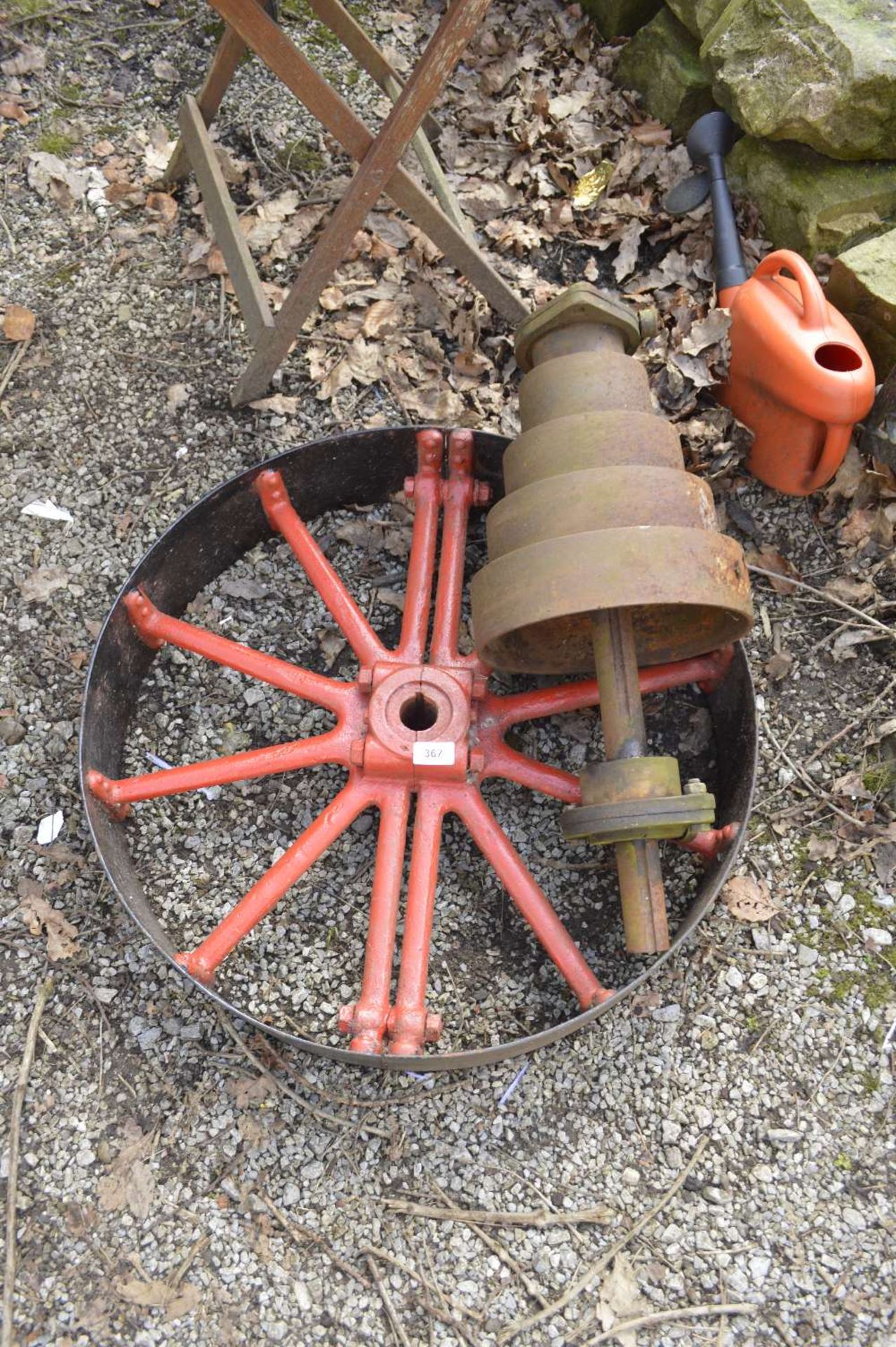 A wheel and a pulley (2).