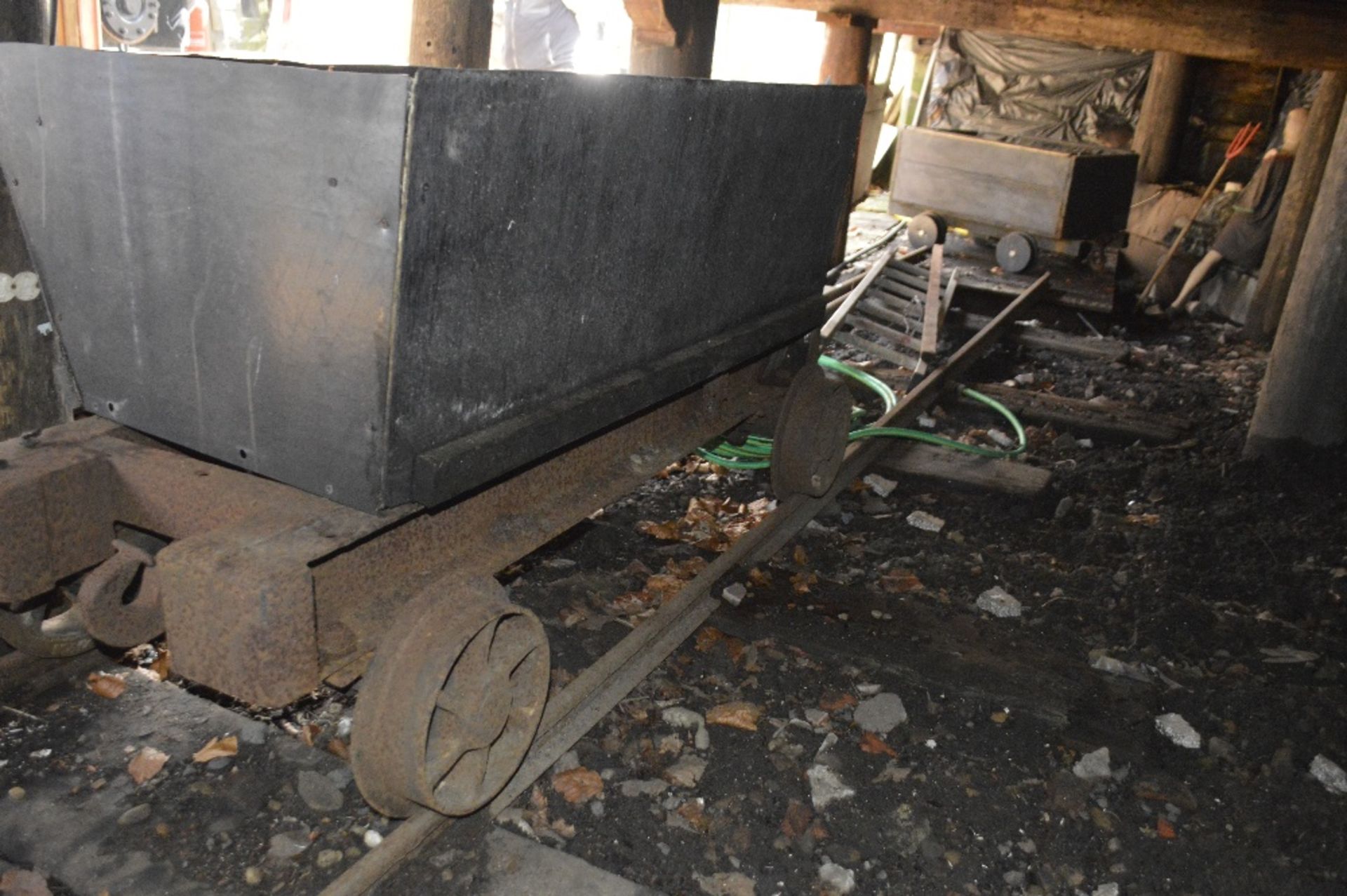 A coal cart and rails (2). - Image 2 of 2