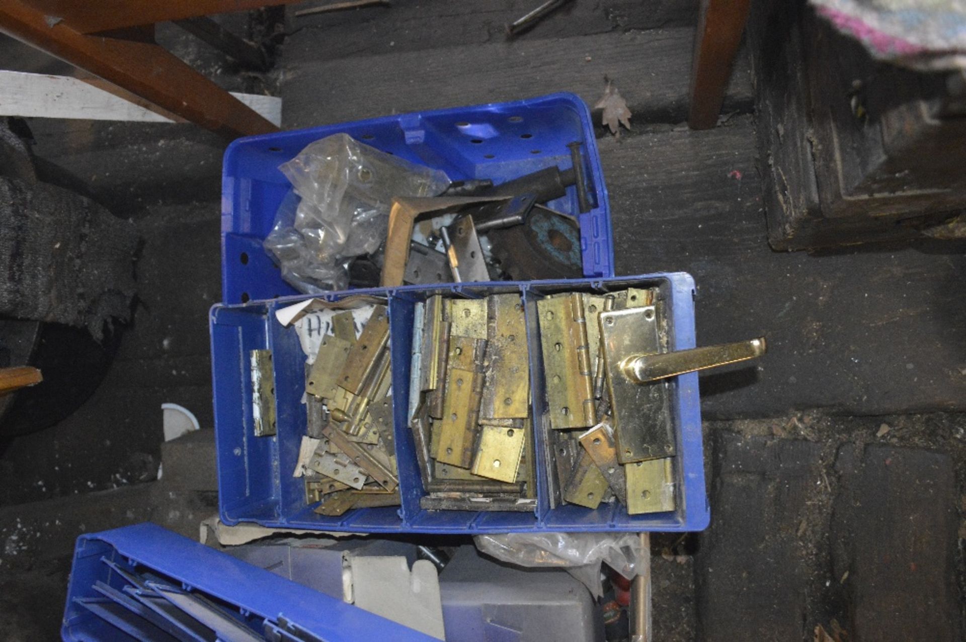 Brass door handles, hinges, machine accessories etc.