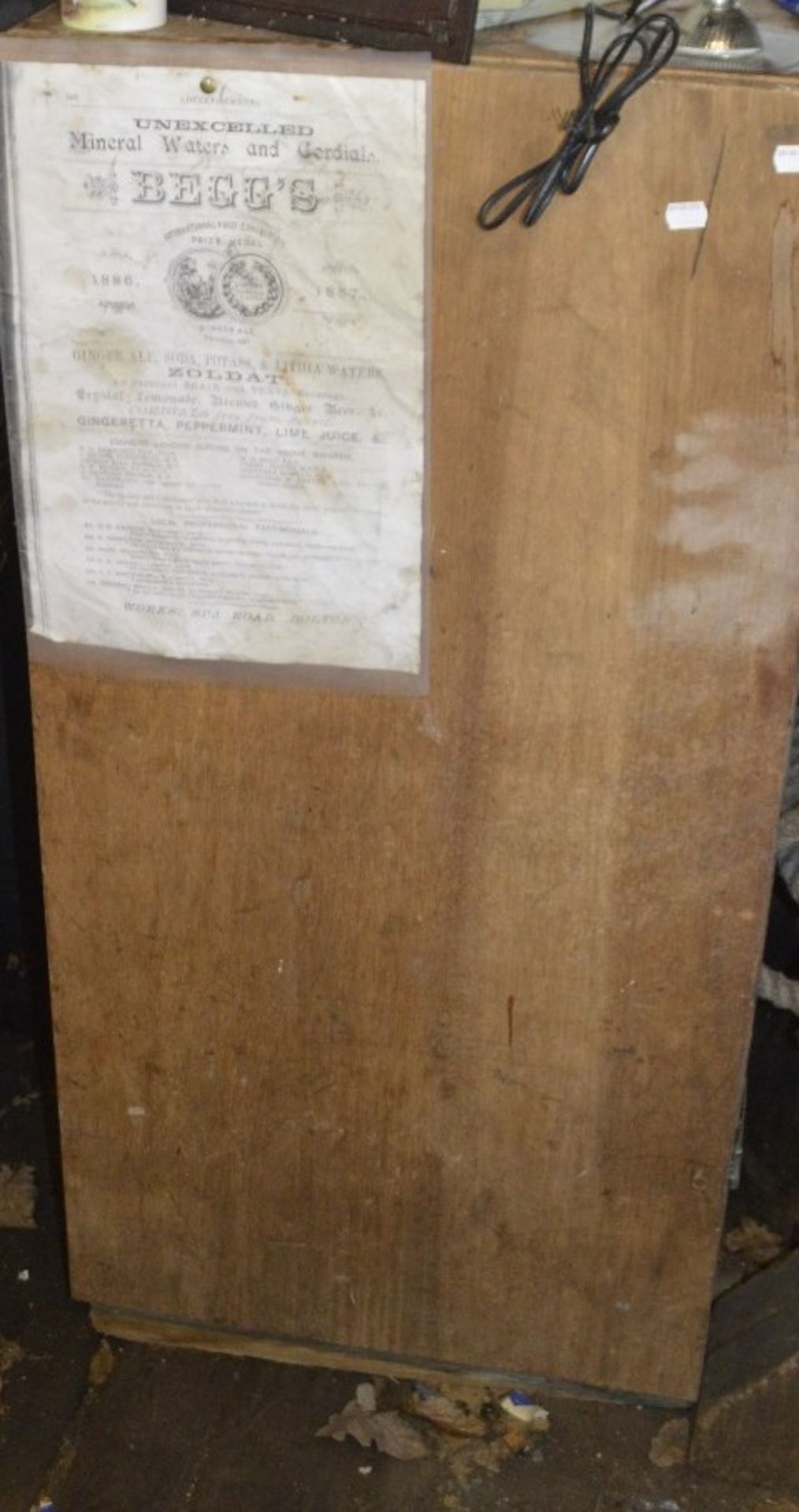 A plywood cupboard, width approx. 22 1/2".