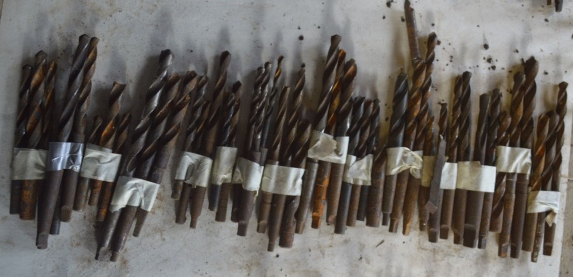 Various drill bits, length of longest approx. 7 1/2".